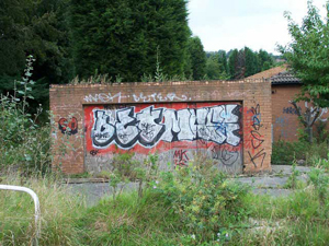 Suppression de graffitis avec l'aérogommage