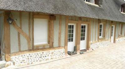 Nettoyer le mur dune maison  Arogommage